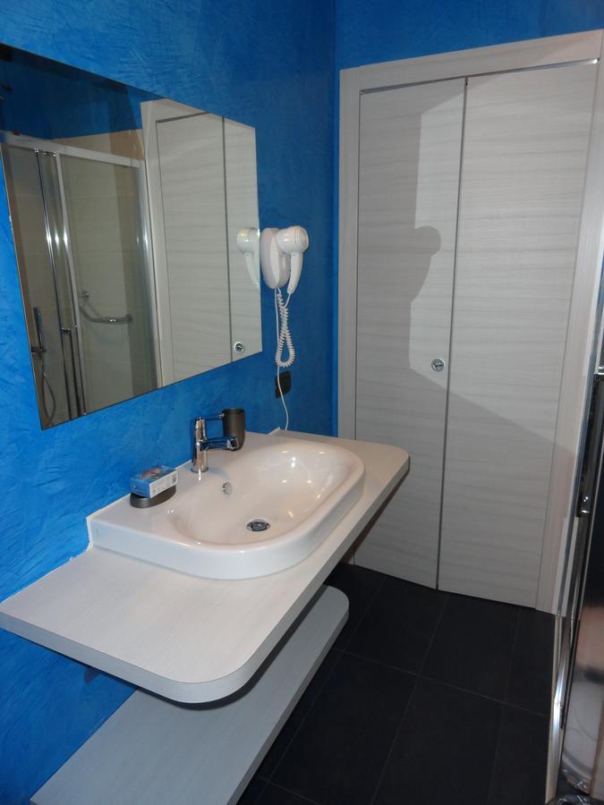 Residence Sant'Anna Ponte San Pietro  Buitenkant foto