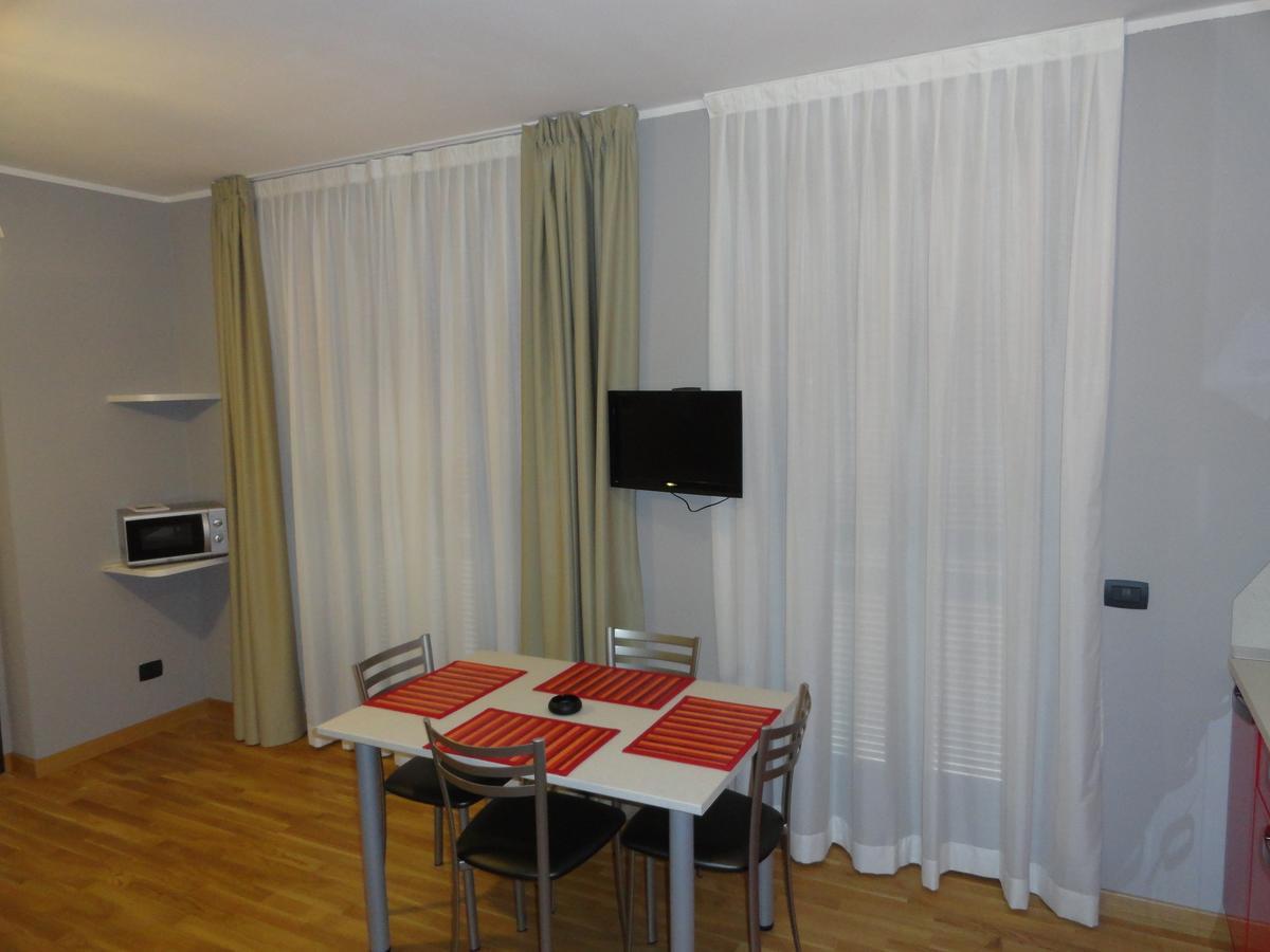 Residence Sant'Anna Ponte San Pietro  Buitenkant foto