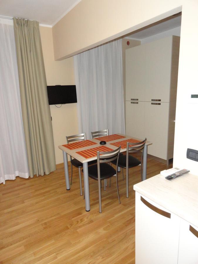Residence Sant'Anna Ponte San Pietro  Buitenkant foto
